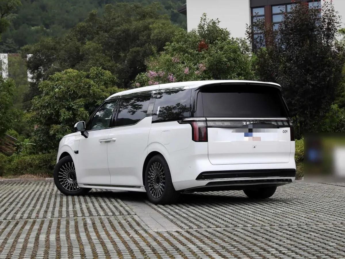 2024 Zeekr 009 BEV 108KWH 702km image 3