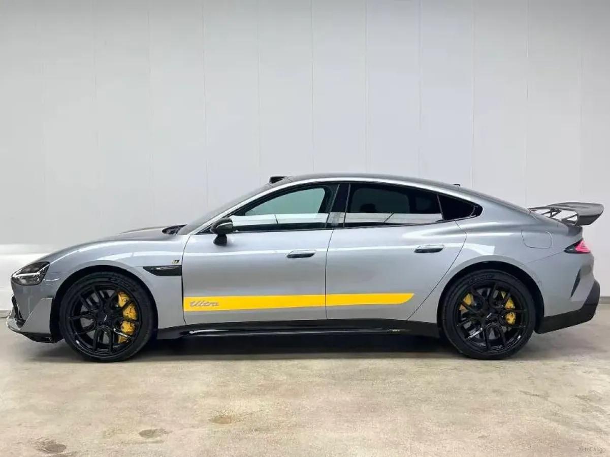 2025 Xiaomi SU7 Ultra BEV 93.7KWH image 3