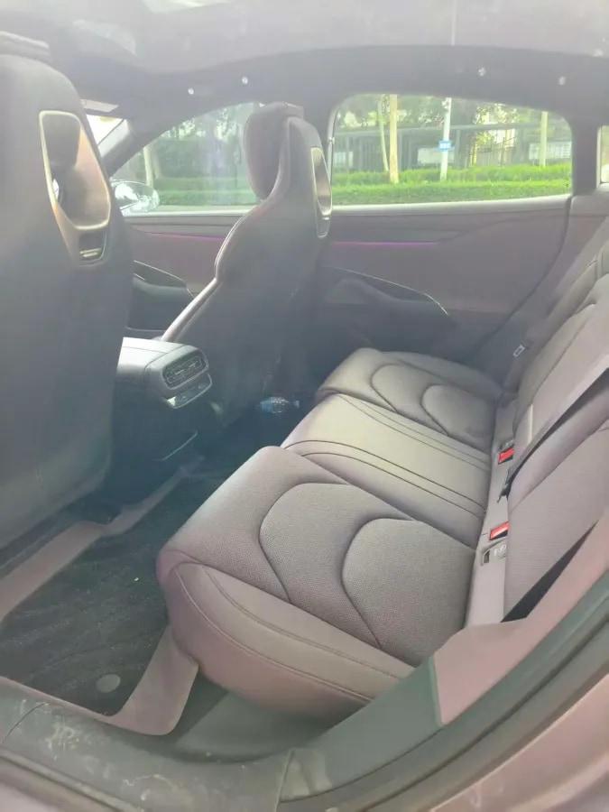 2024 Xiaomi SU7 BEV 94.3KWH image 3
