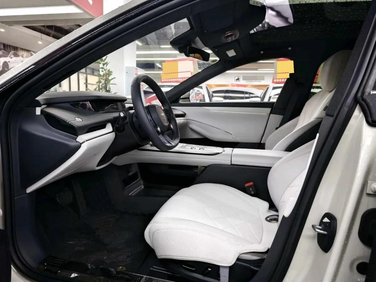2024 Xiaomi SU7 BEV 73.6KWH image 3