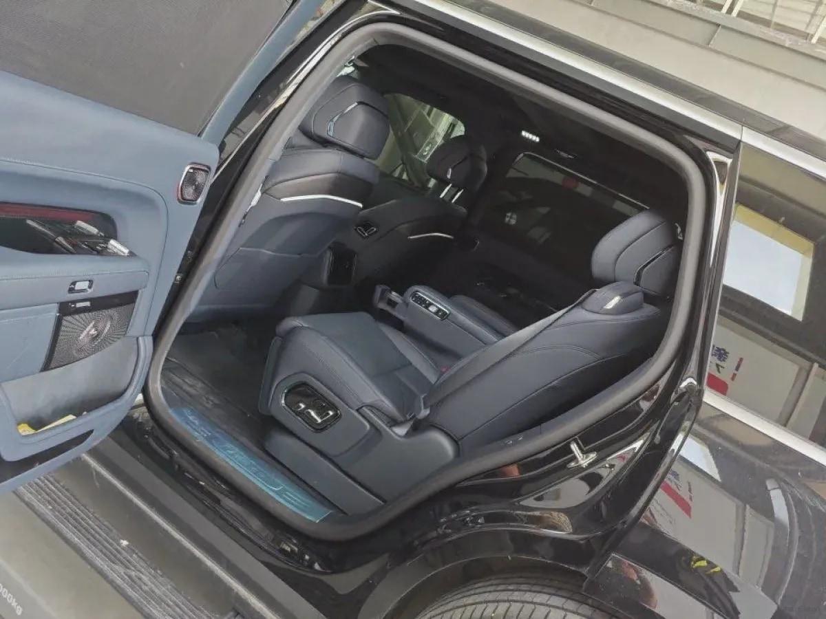 2025 Zeekr 9X 2.0T 279HP L4 1DHT PHEV image 3