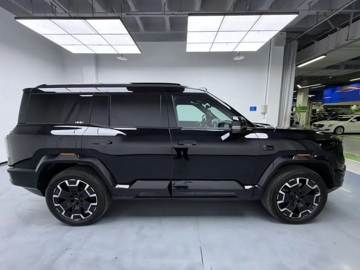 2025 Fang Cheng Bao Bao 8 2.0T 245HP L4 E-CVT PHEV 36.8KWH image 3