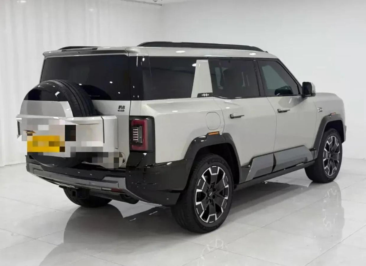 2025 FangChengBao Bao 8 2.0T 245HP L4 E-CVT PHEV 36.8KWH image 3