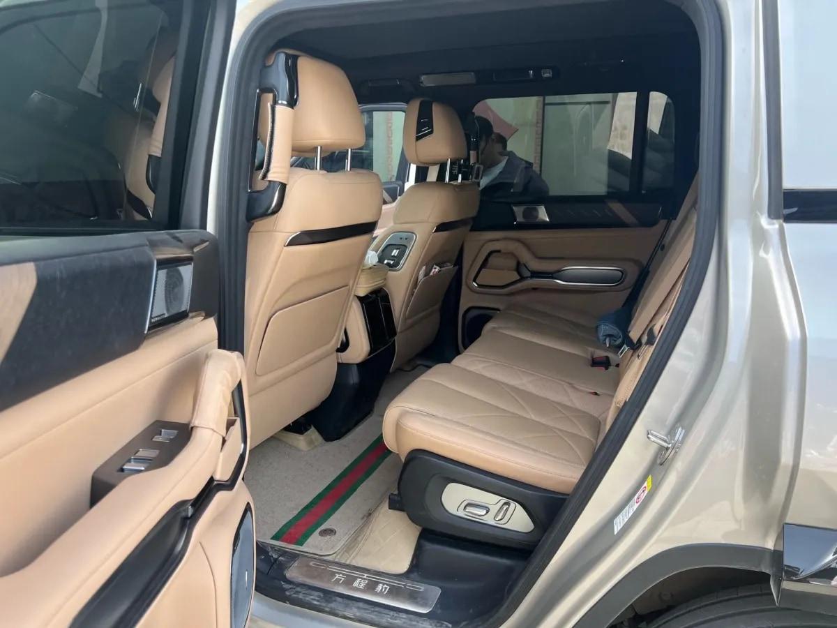 2025 Fang Cheng Bao Bao 8 2.0T 245HP L4 E-CVT PHEV 36.8KWH image 3