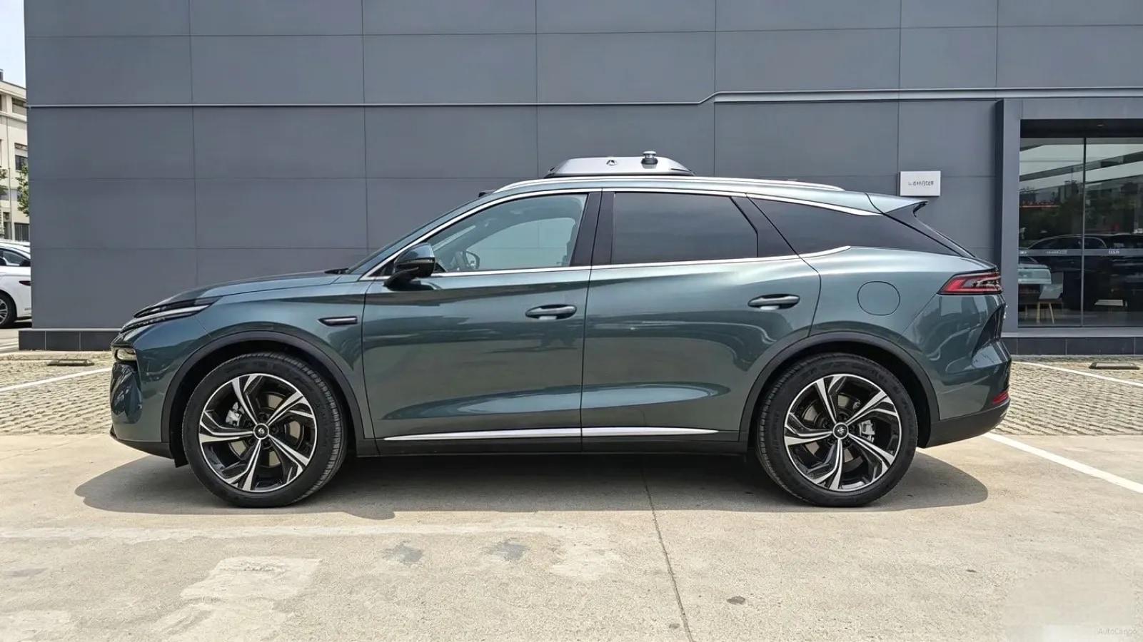 2025 BYD TangL 1.5T 156HP L4 E-CVT PHEV image 3