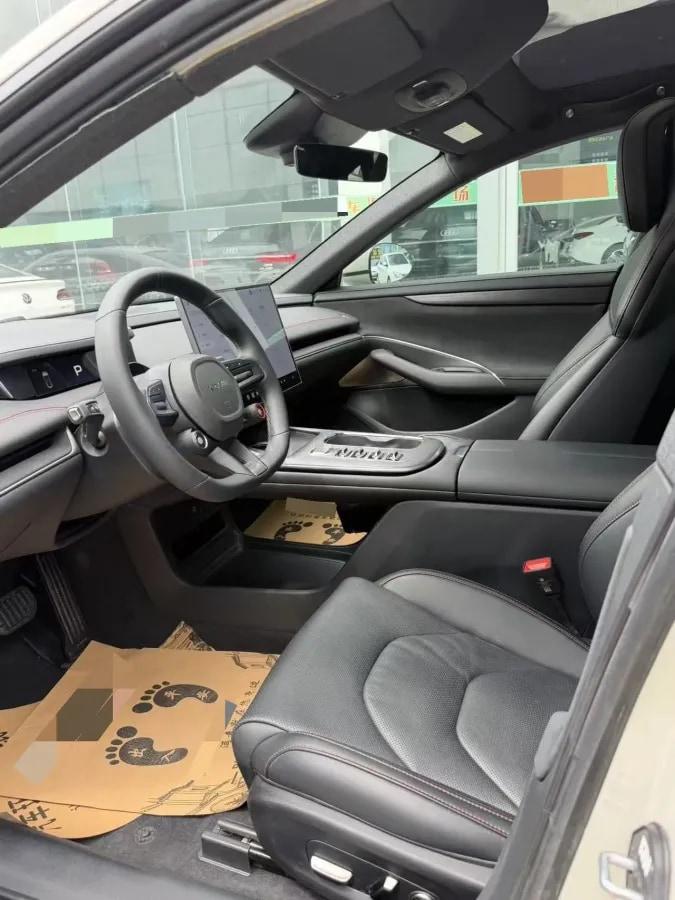 2024 Xiaomi SU7 BEV 94.3KWH image 3