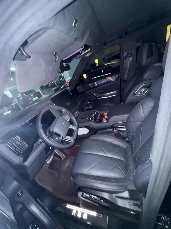 2025 Fang Cheng Bao Bao 8 2.0T 245HP L4 E-CVT PHEV 36.8KWH image 3