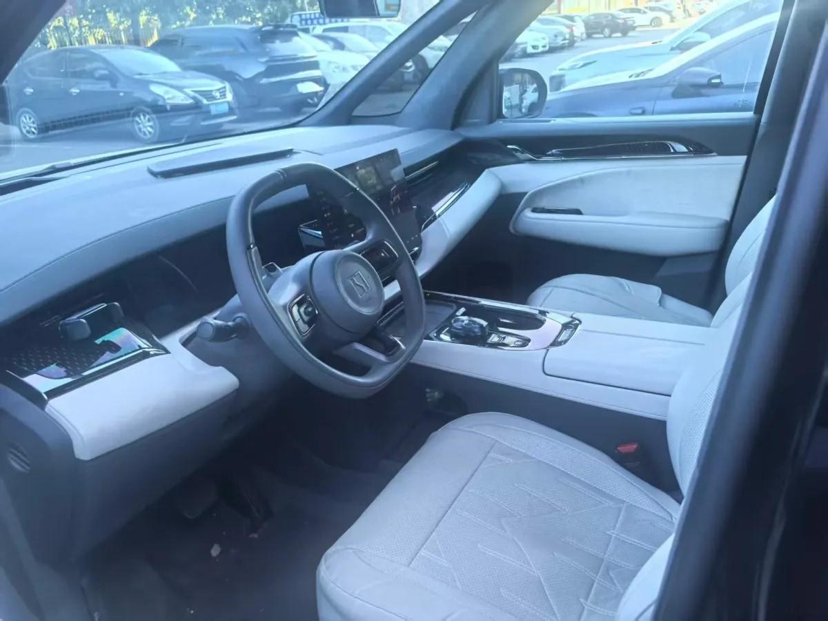 2024 Zeekr 009 BEV 108KWH 702km image 3