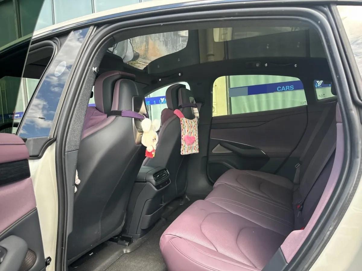 2024 Xiaomi SU7 BEV 73.6KWH image 3