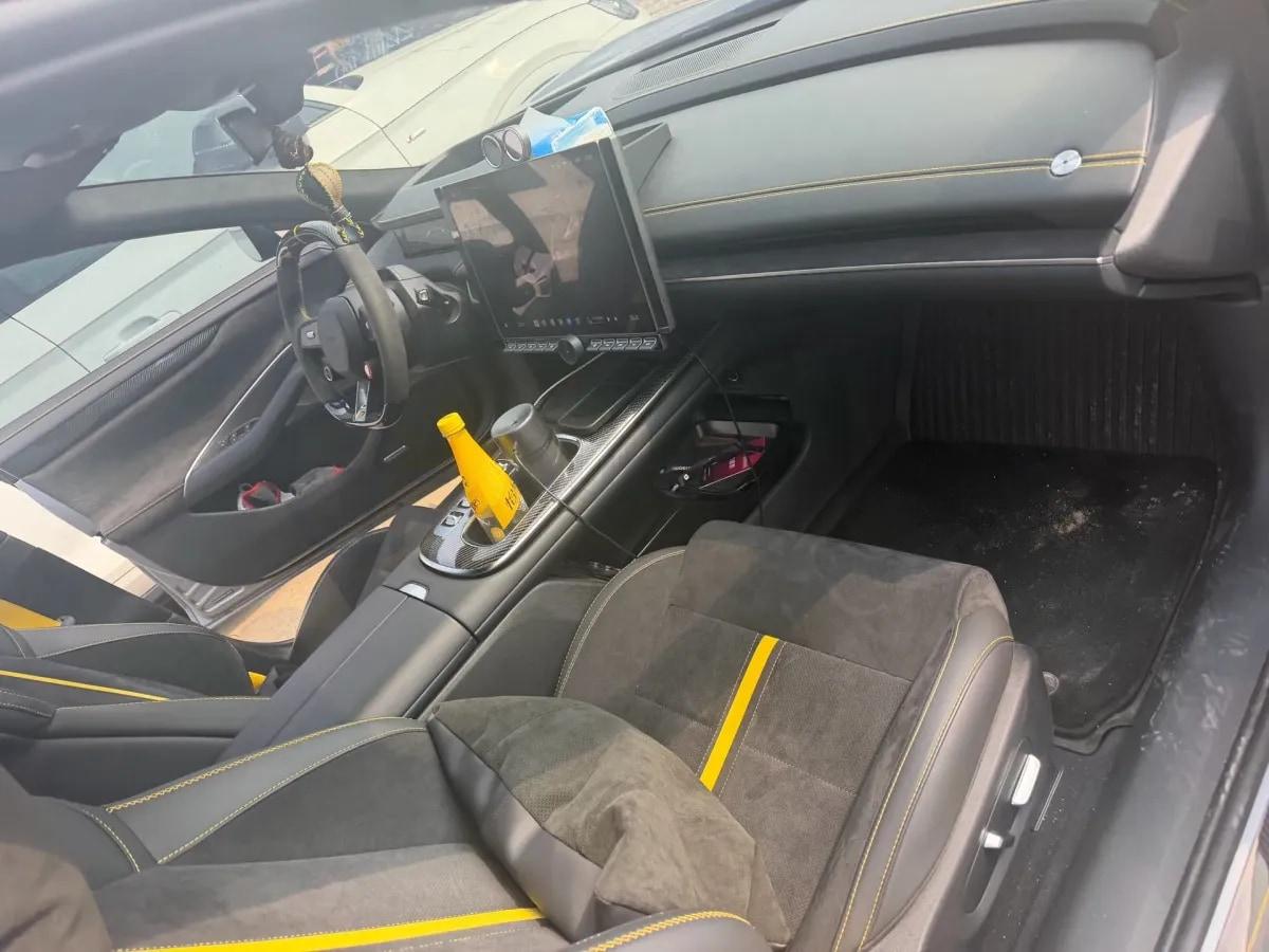 2025 Xiaomi SU7 Ultra BEV 93.7KWH 630km image 3