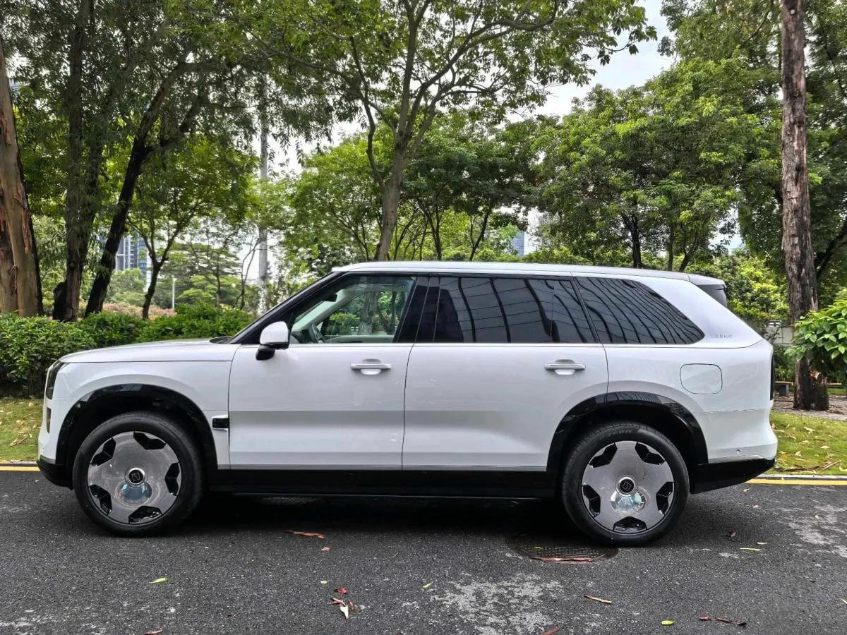 2025 Zeekr 9X 2.0T 279HP L4 1DHT PHEV image 3
