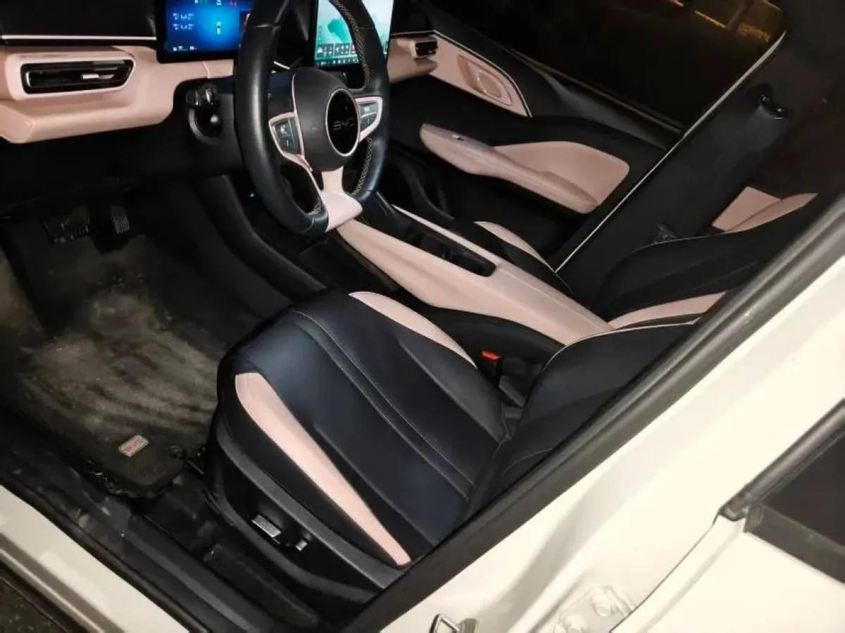 2025 BYD Seagull BEV 30.08KWH 305km image 3