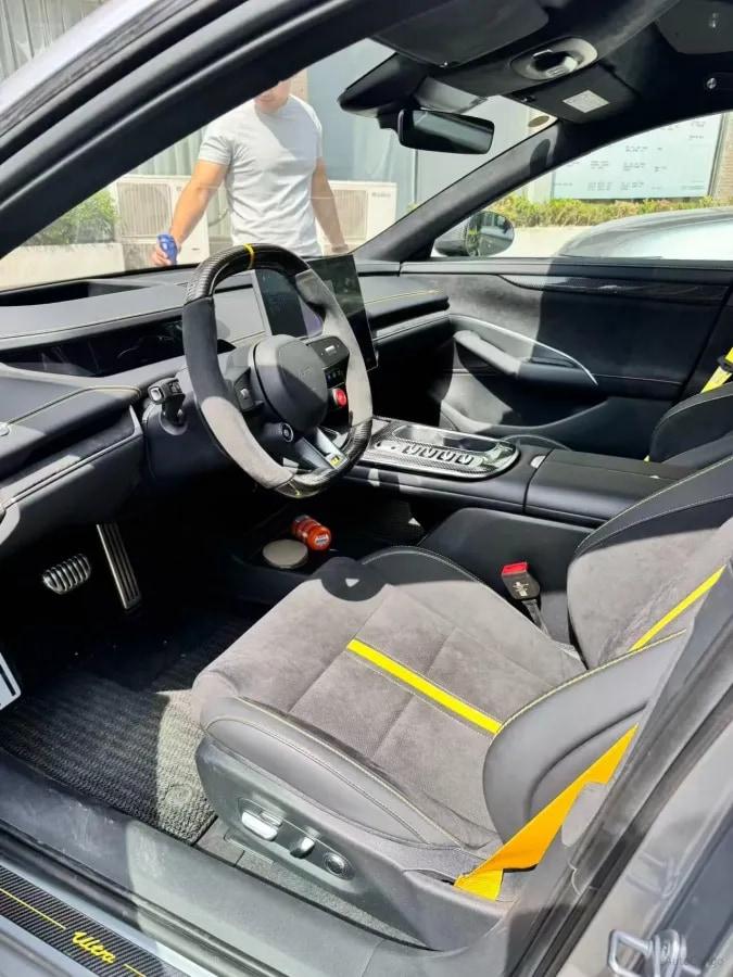 2025 Xiaomi SU7 Ultra BEV 93.7KWH 630km image 3