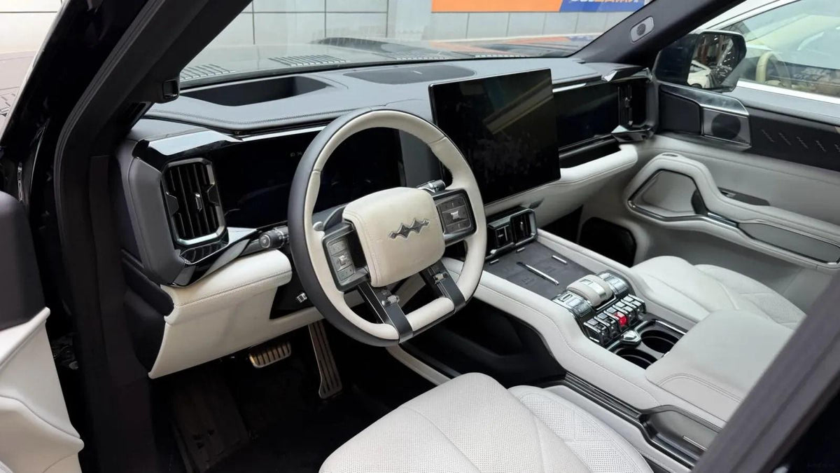 2025 Fang Cheng Bao Bao 8 2.0T 245HP L4 E-CVT PHEV 36.8KWH image 3