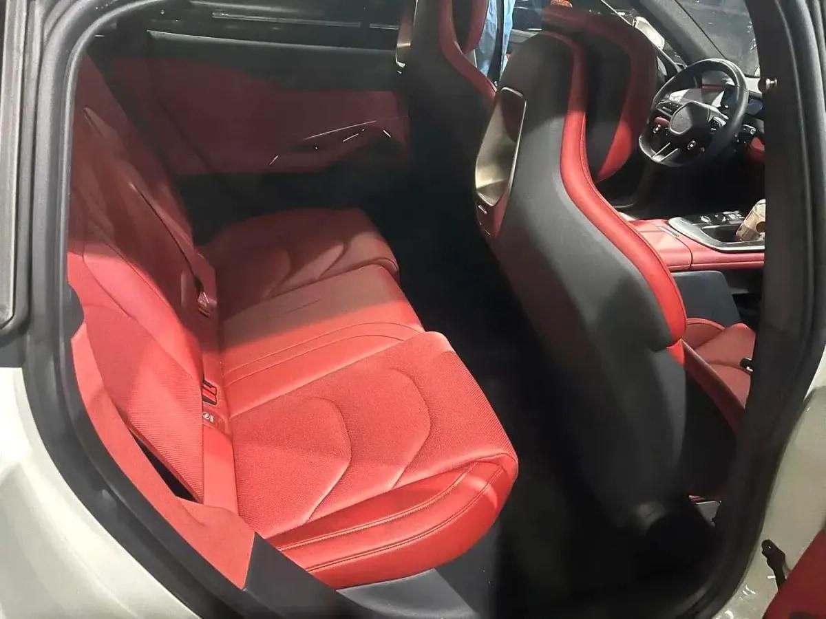 2024 Xiaomi SU7 BEV 73.6KWH 700km image 3