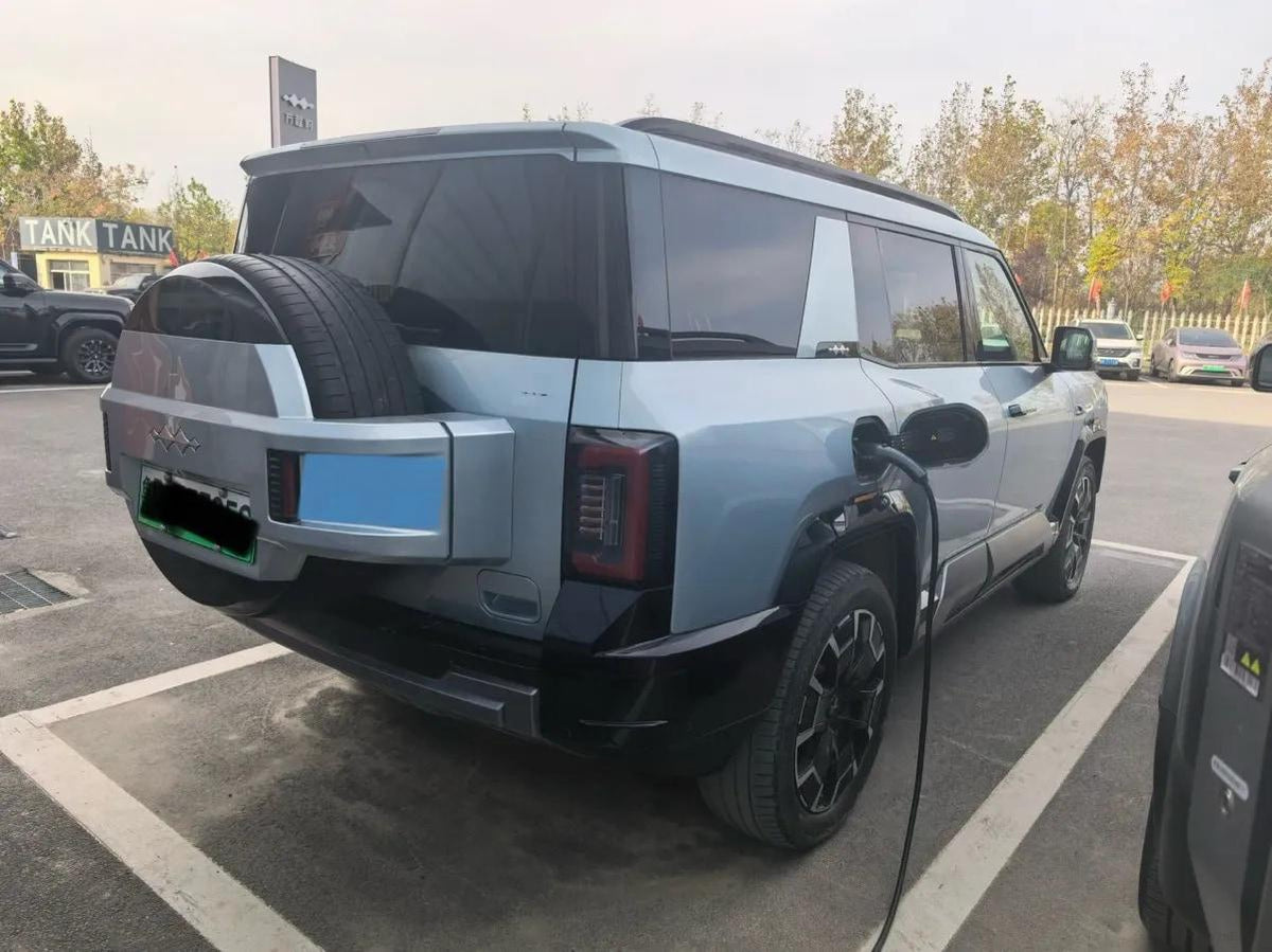 2025 Fang Cheng Bao Bao 8 2.0T 245HP L4 E-CVT PHEV 36.8KWH image 3