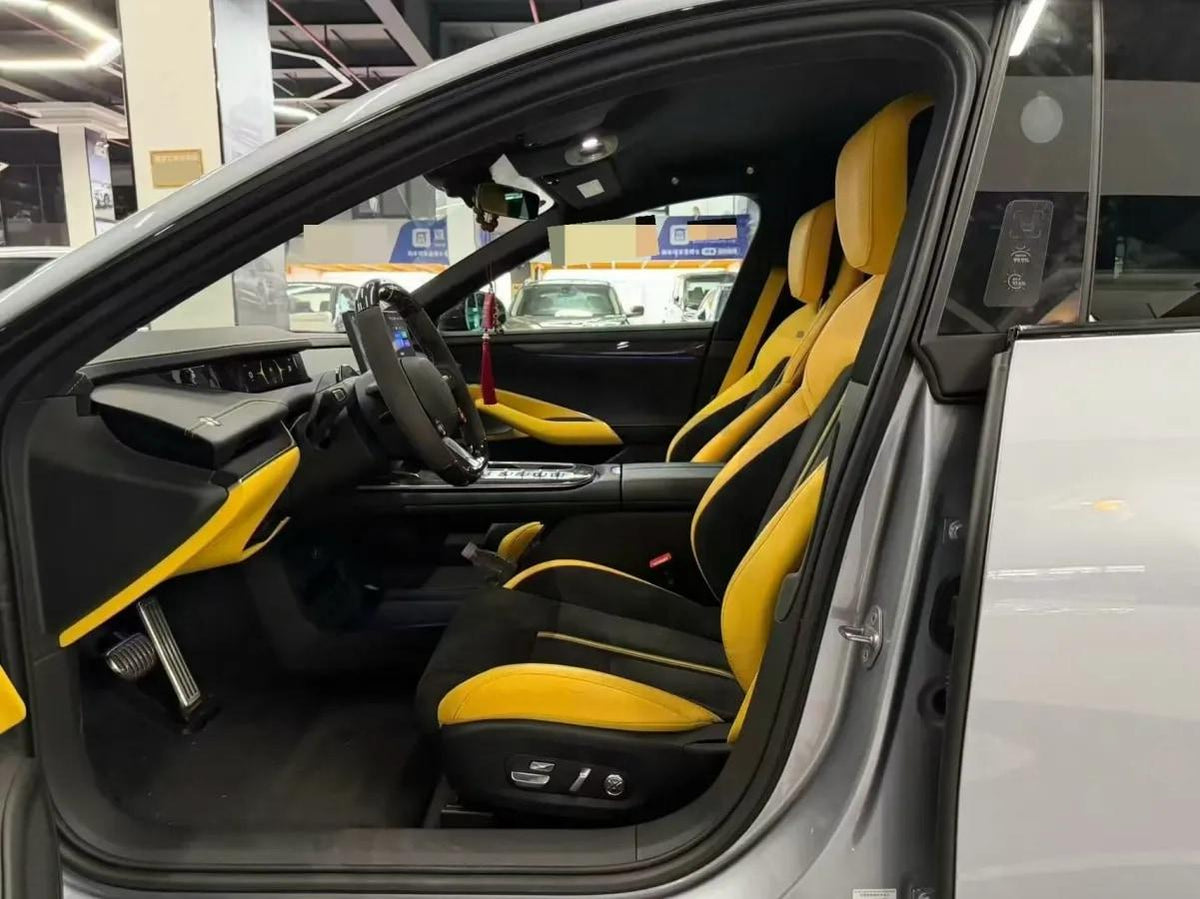 2025 Xiaomi SU7 Ultra BEV 93.7KWH 630km image 3