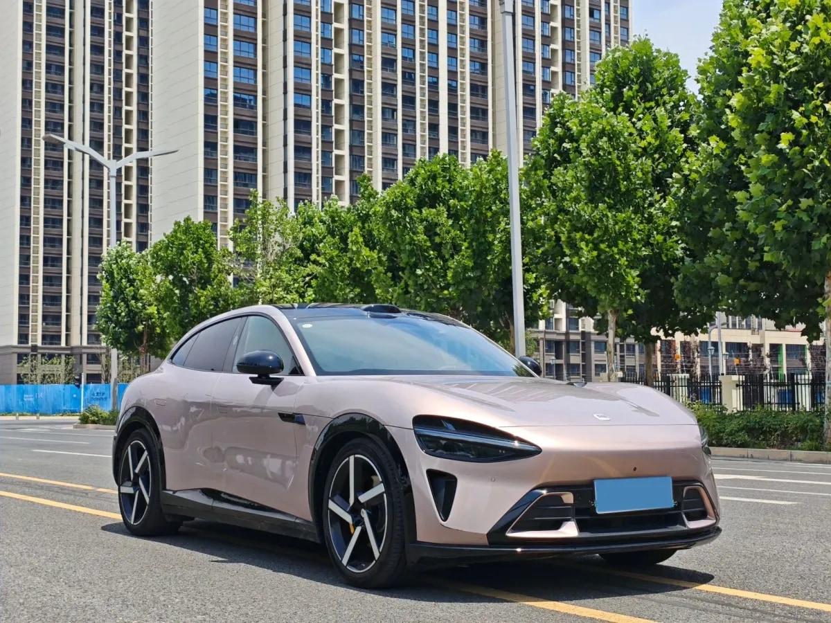2025 Xiaomi YU7 BEV image 3