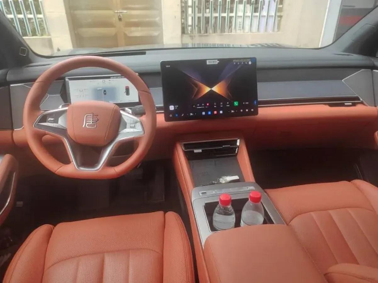 2025 BYD TangL 1.5T 156HP L4 E-CVT PHEV image 3