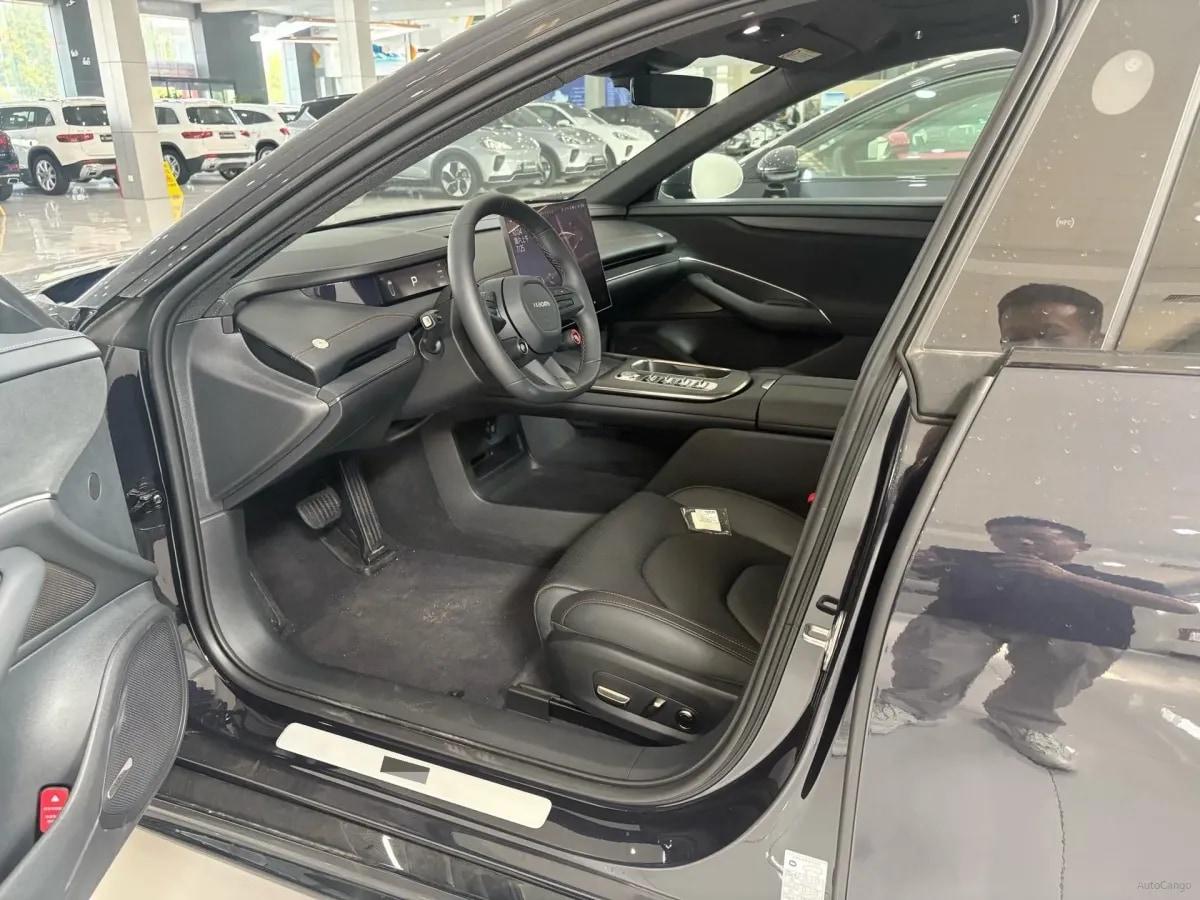 2024 Xiaomi SU7 BEV 94.3KWH image 3