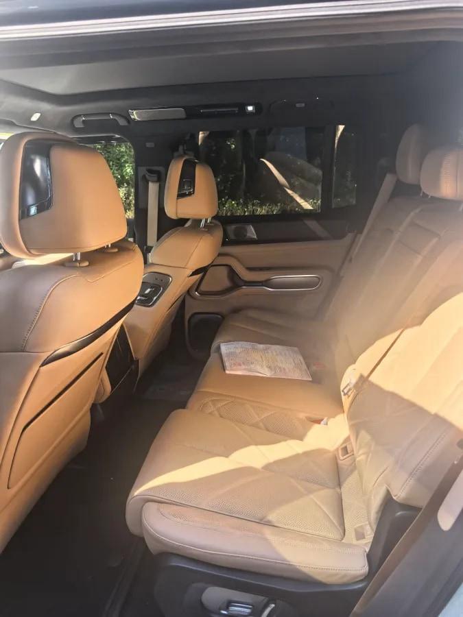 2025 Fang Cheng Bao Bao 8 2.0T 245HP L4 E-CVT PHEV 36.8KWH image 3