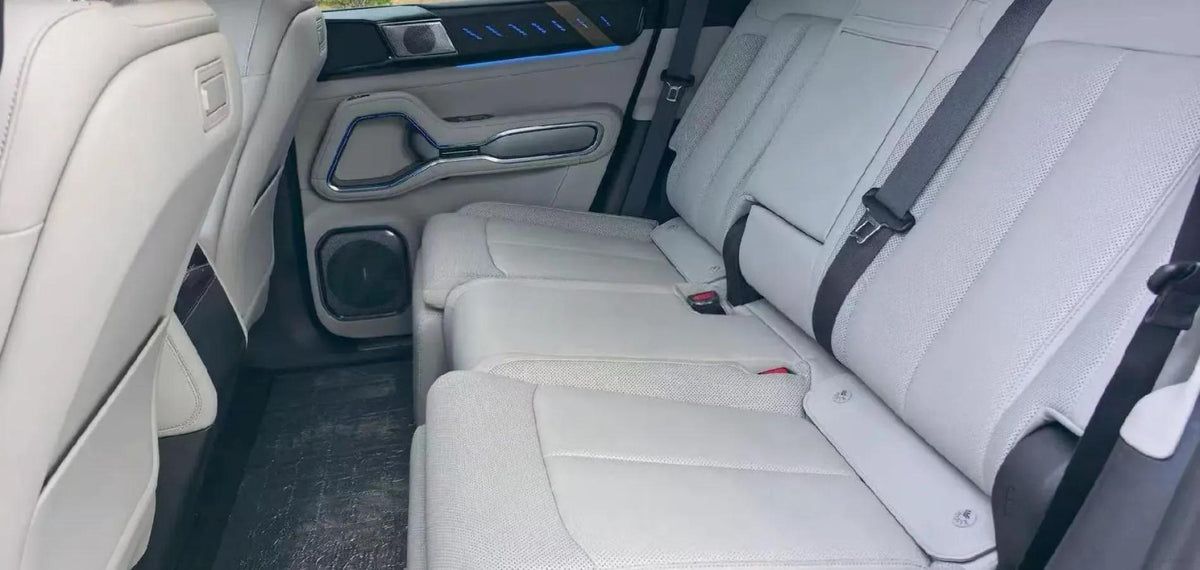 2025 Fang Cheng Bao Bao 8 2.0T 245HP L4 E-CVT PHEV 36.8KWH image 4