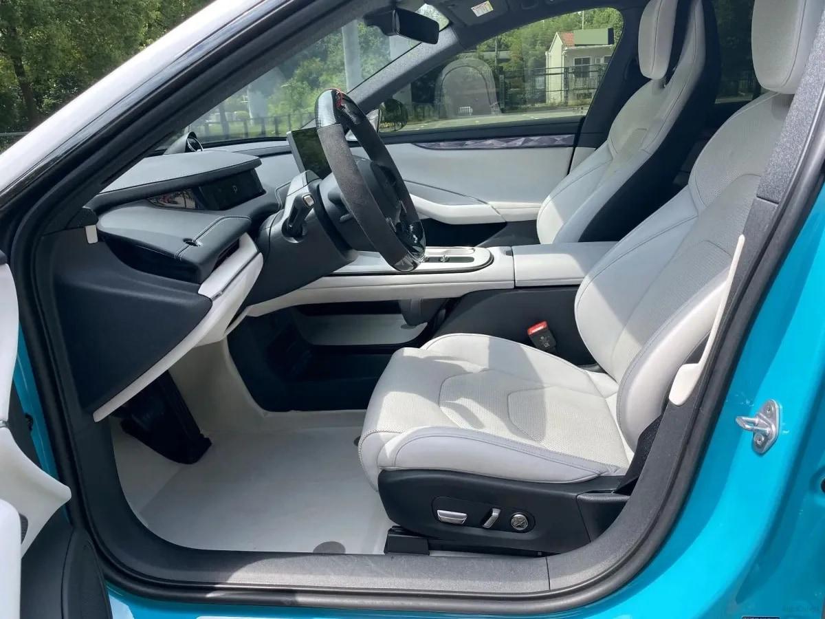 2024 Xiaomi SU7 BEV 73.6KWH image 4