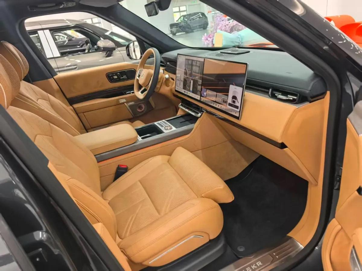 2025 Zeekr 9X 2.0T 279HP L4 1DHT PHEV image 4