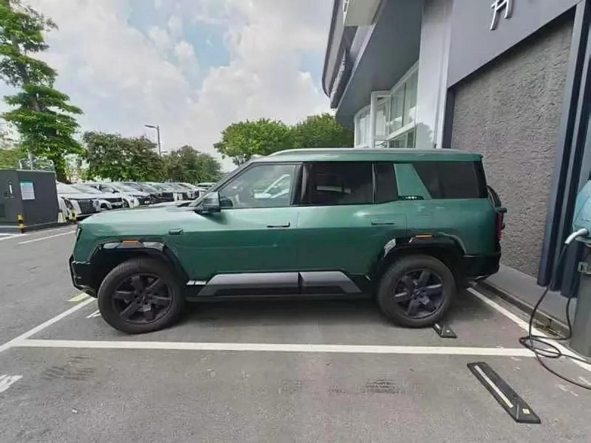 2025 FangChengBao Bao 8 2.0T 245HP L4 E-CVT PHEV 36.8KWH image 4