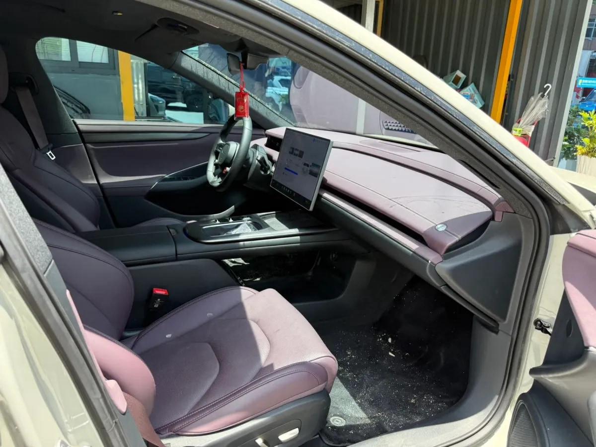 2024 Xiaomi SU7 BEV 73.6KWH image 4