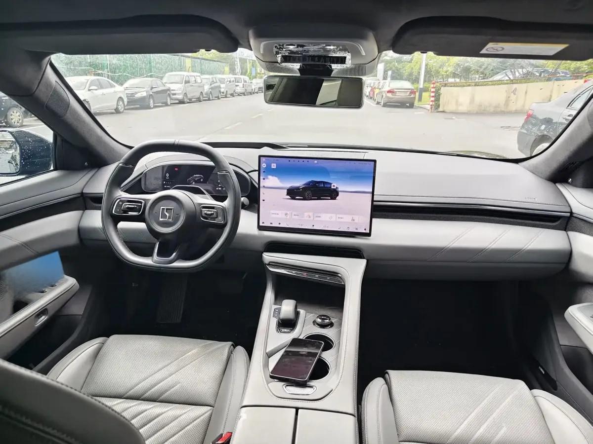 2025 Zeekr 001 BEV 100KWH 750km image 4
