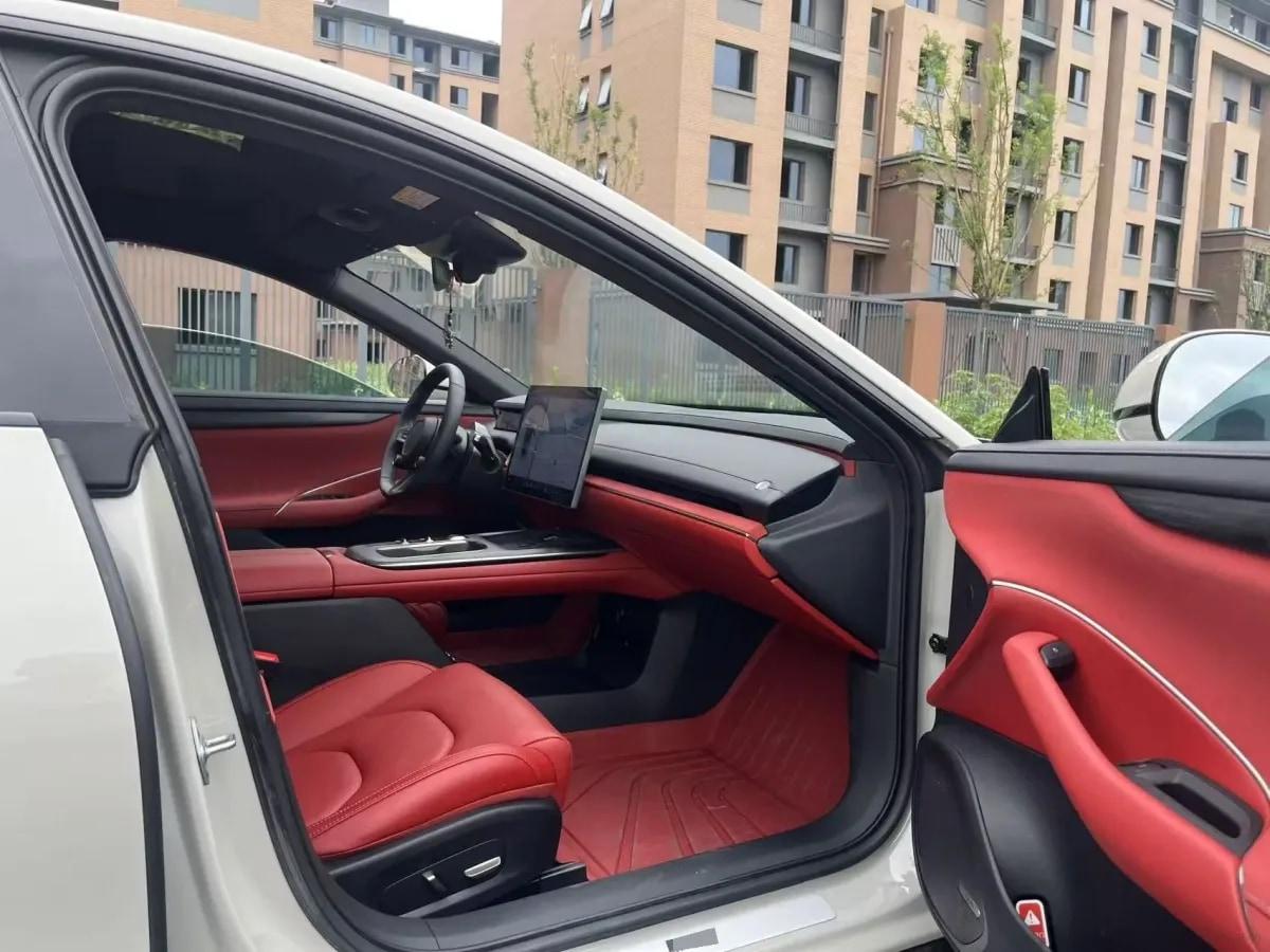 2024 Xiaomi SU7 BEV 73.6KWH image 4