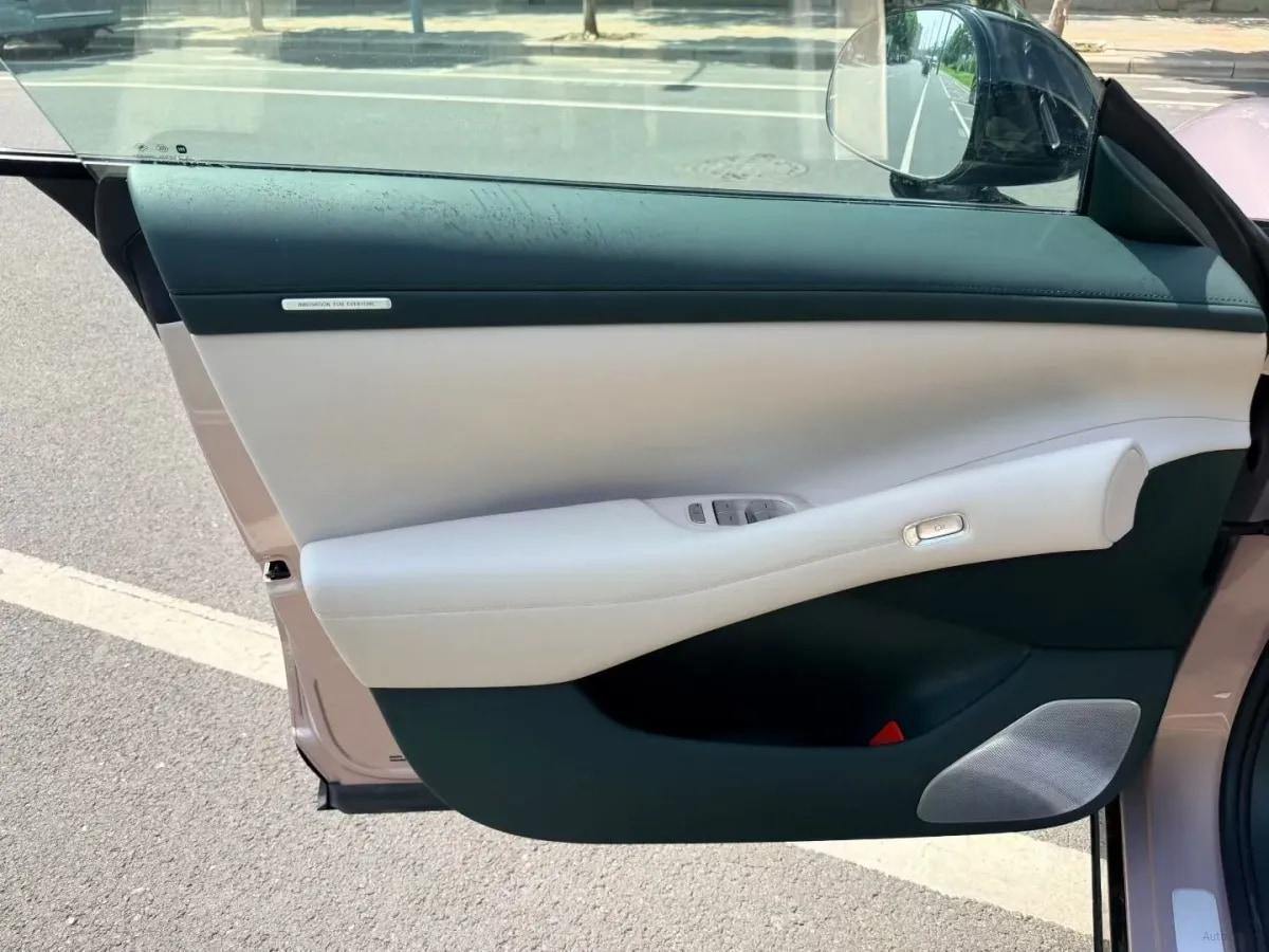 2025 Xiaomi YU7 BEV 96.3KWH image 4