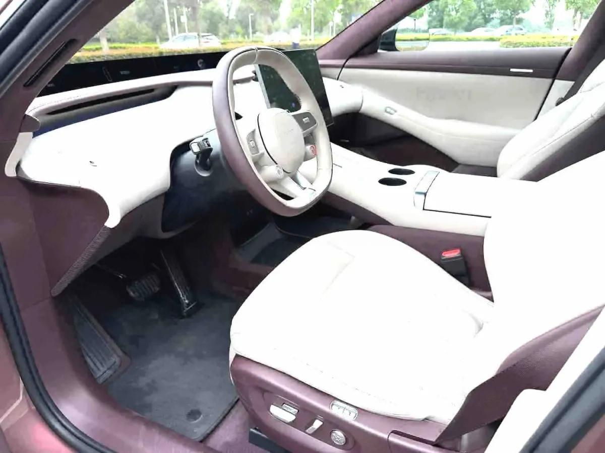 2025 Xiaomi YU7 BEV 101.7KWH image 4