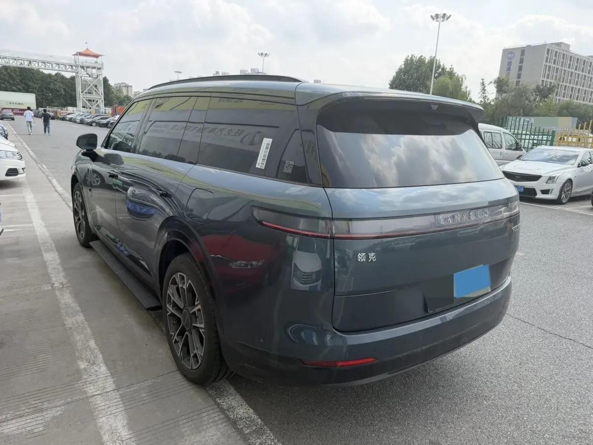 2025 LYNK&CO 900 2.0T 254HP L4 3DHT PHEV 52.38KWH 280km image 4