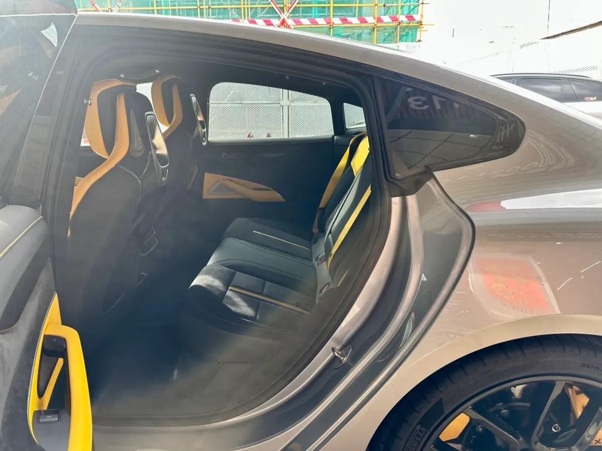 2025 Xiaomi SU7 Ultra BEV 93.7KWH 630km image 4