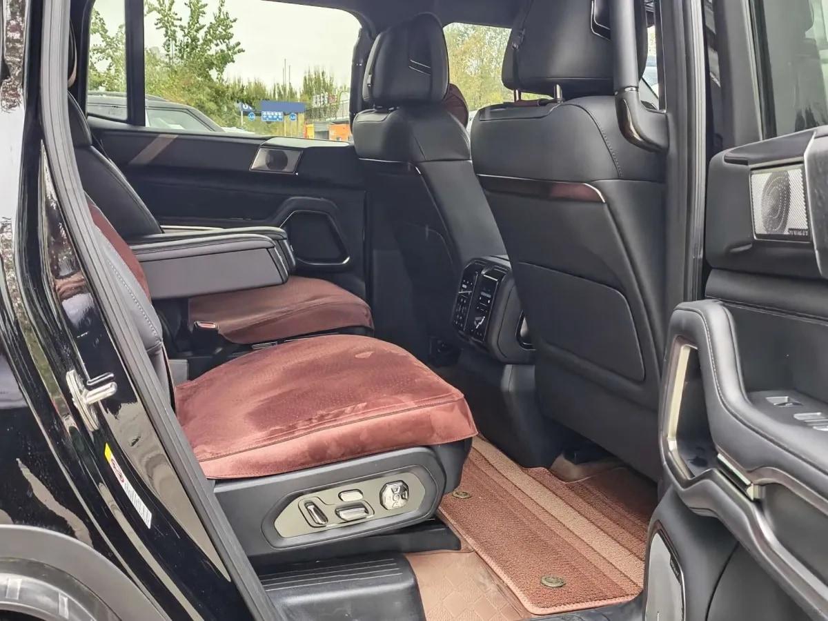 2025 Fang Cheng Bao Bao 8 2.0T 245HP L4 E-CVT PHEV 36.8KWH image 4