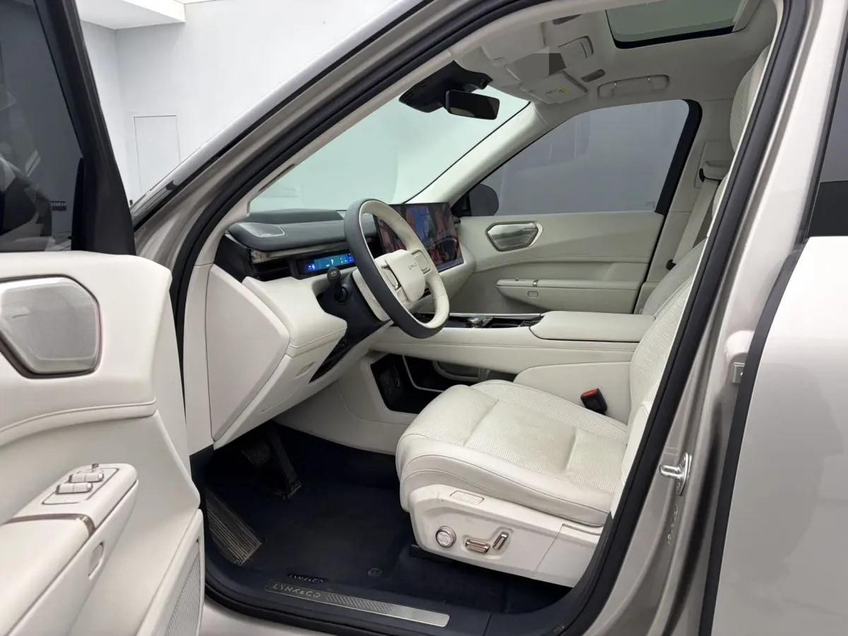 2025 LYNK&CO 900 2.0T 254HP L4 3DHT PHEV 52.38KWH 280km image 4