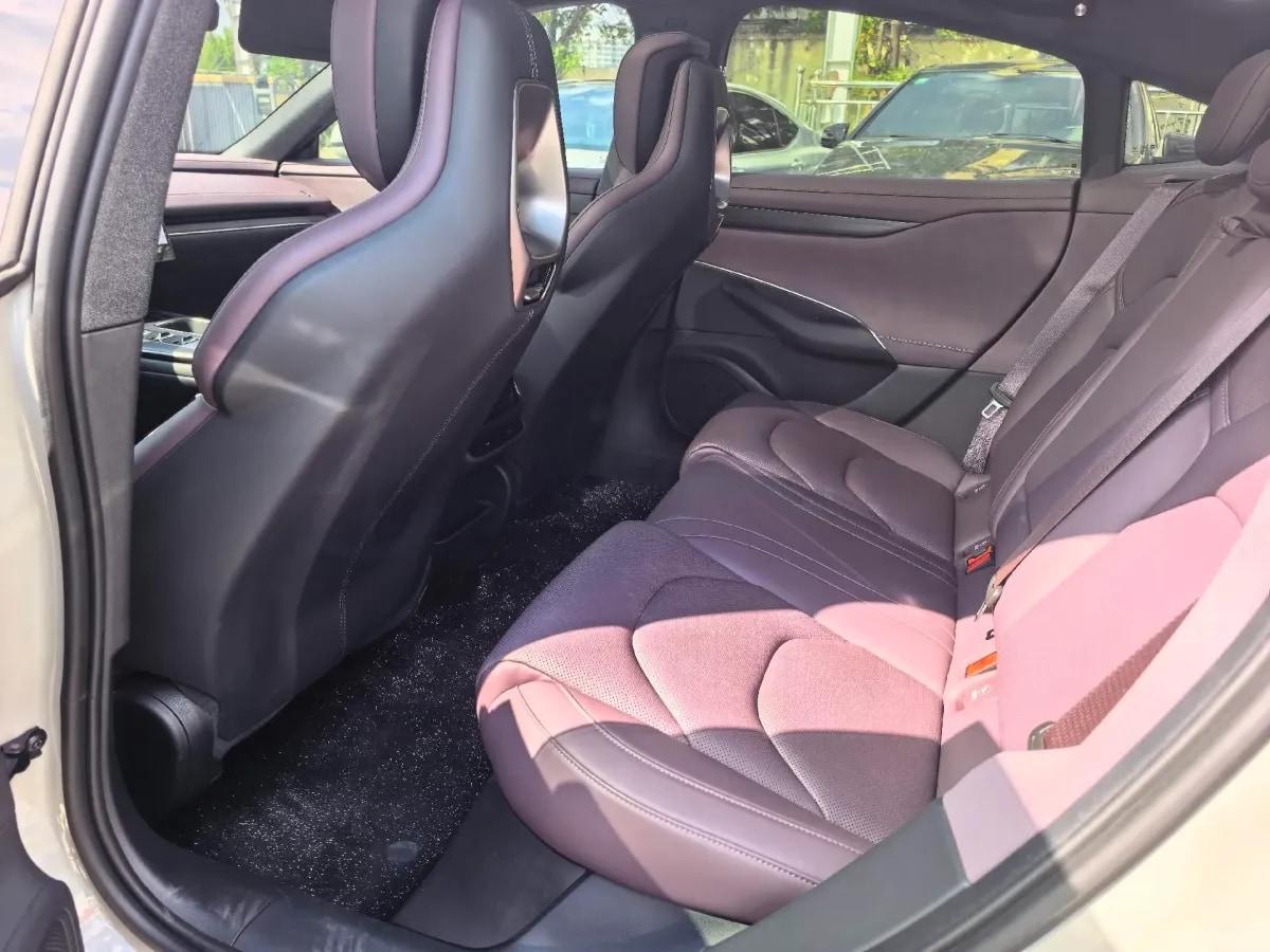 2024 Xiaomi SU7 BEV 73.6KWH 700km image 4