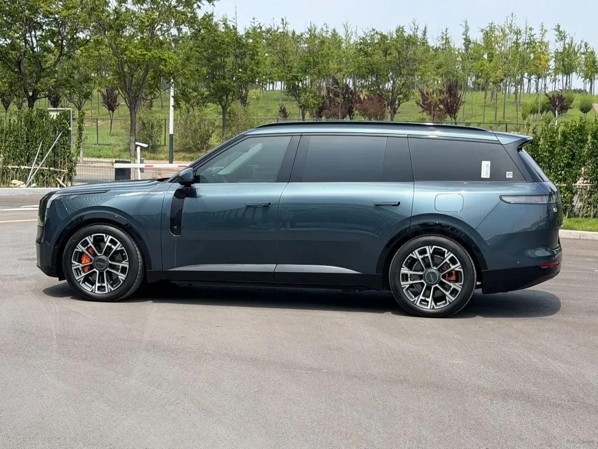 2025 LYNK&CO 900 2.0T 254HP L4 3DHT PHEV image 4