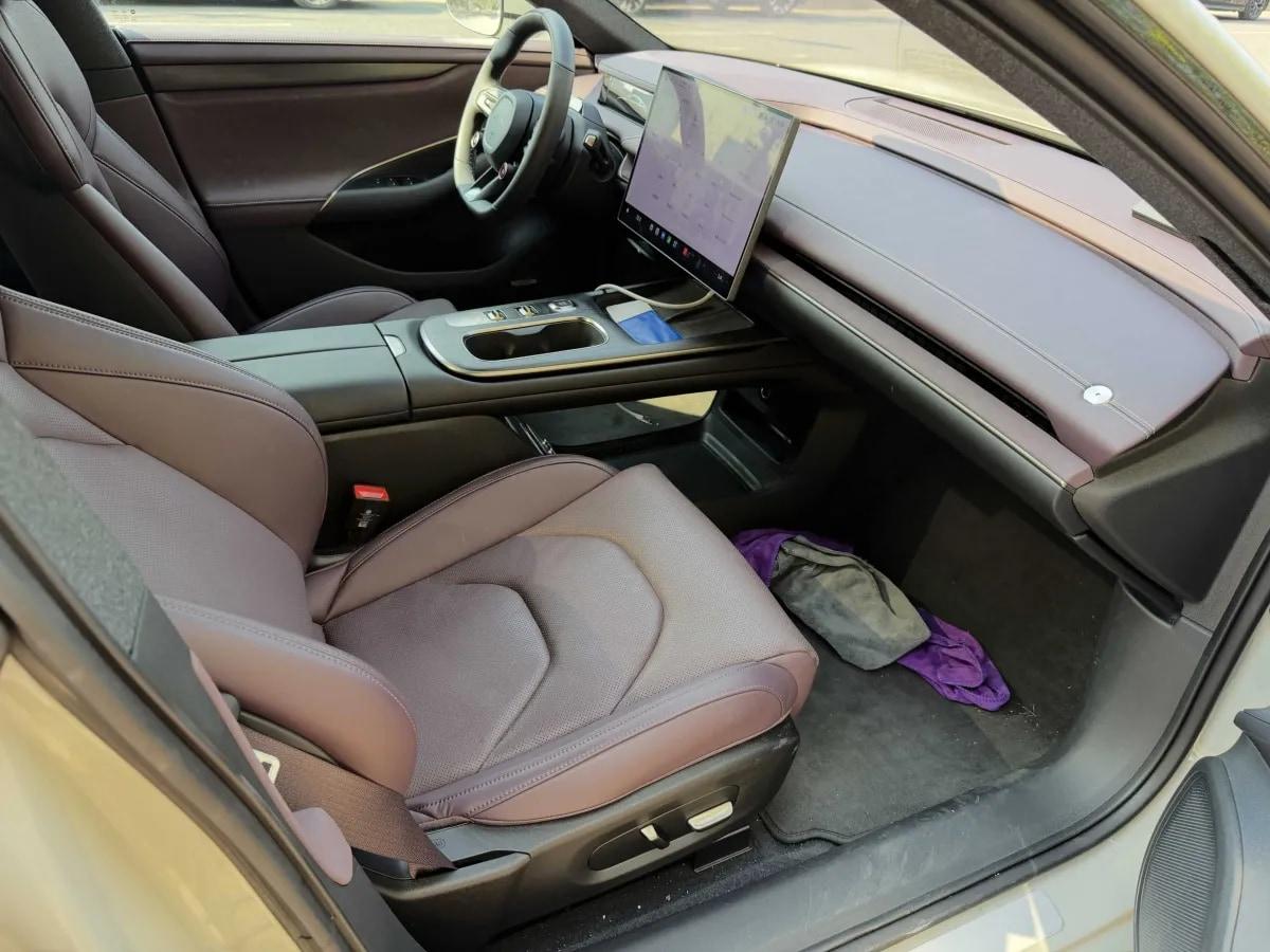 2024 Xiaomi SU7 BEV 73.6KWH 700km image 4