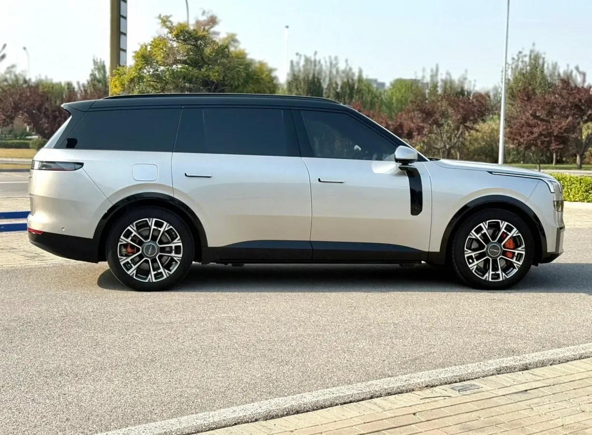 2025 LYNK&CO 900 2.0T 254HP L4 3DHT PHEV 52.38KWH 280km image 4