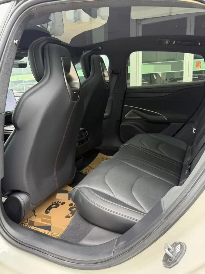 2024 Xiaomi SU7 BEV 94.3KWH image 4
