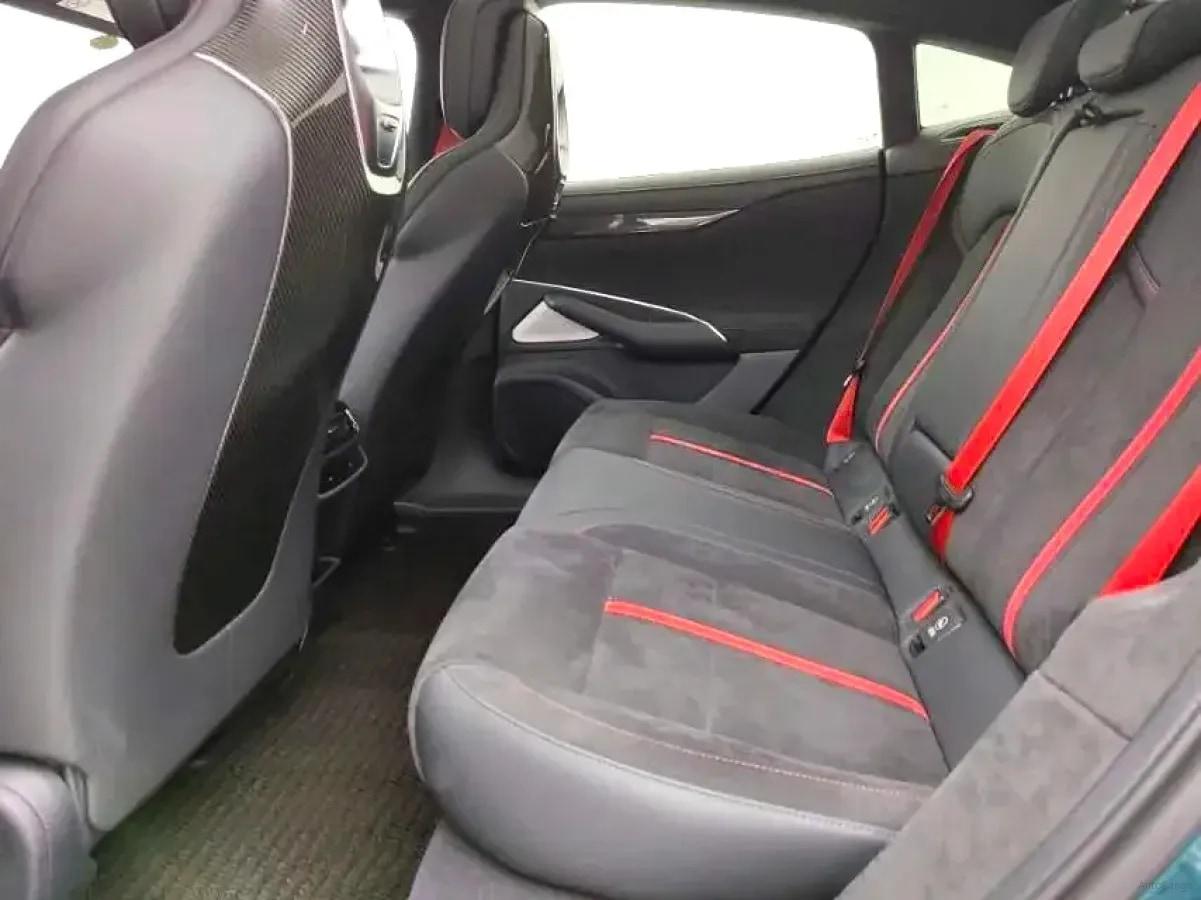 2025 Xiaomi SU7 Ultra BEV 93.7KWH 630km image 4