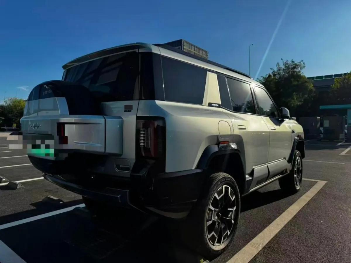 2025 Fang Cheng Bao Bao 8 2.0T 245HP L4 E-CVT PHEV 36.8KWH image 4