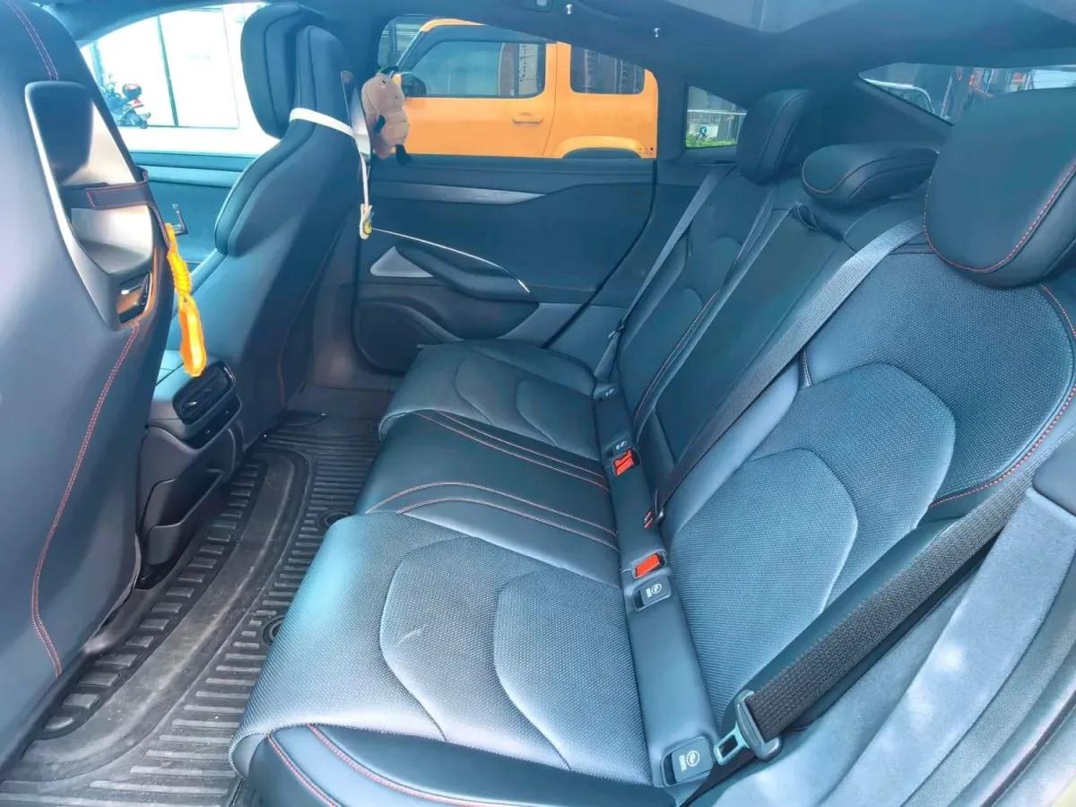2024 Xiaomi SU7 BEV 73.6KWH 700km image 4