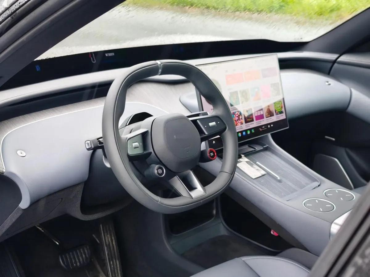 2025 Xiaomi YU7 BEV image 4