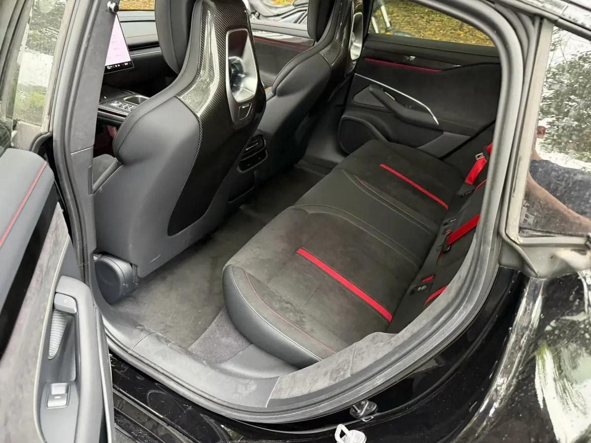 2025 Xiaomi SU7 Ultra BEV 93.7KWH 630km image 4