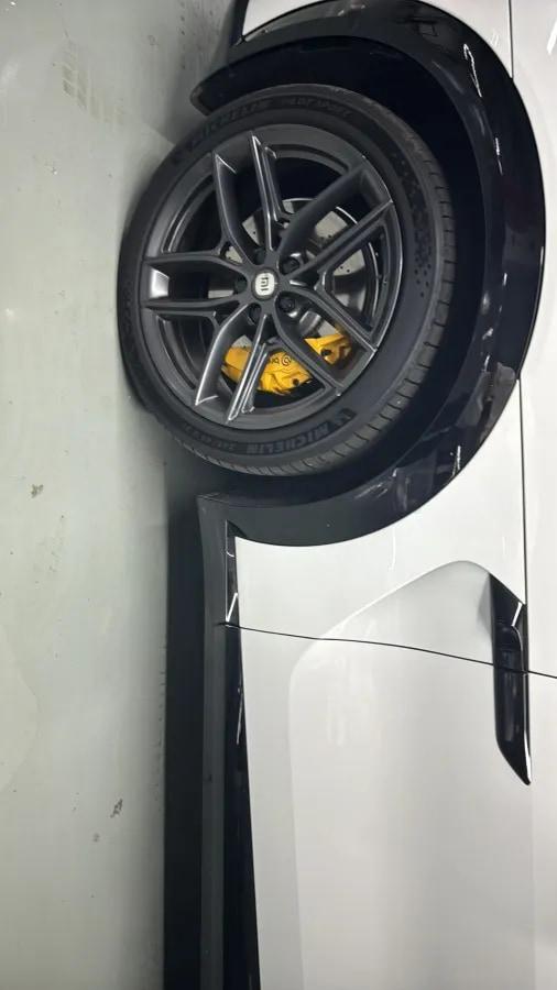 2025 Xiaomi YU7 BEV 101.7KWH image 4