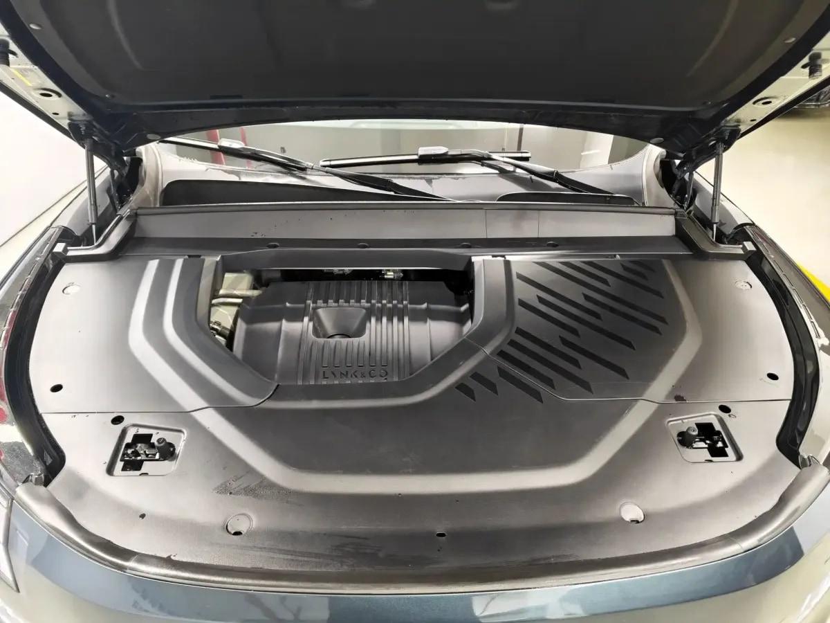 2025 LYNK&CO 900 2.0T 254HP L4 3DHT PHEV 52.38KWH 280km image 4